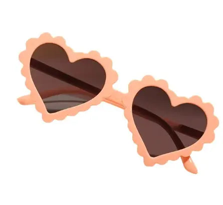 Flexible Scalloped Heart Sunglasses